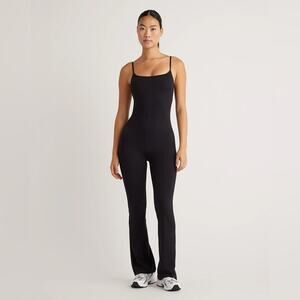 Quince Ultra Form Kick Flare Jumpsuit Women’s size small in Black